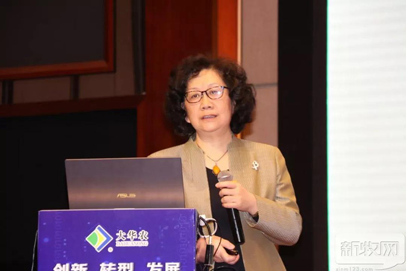 清華大學農村研究院學術委員會委員、研究員  方言